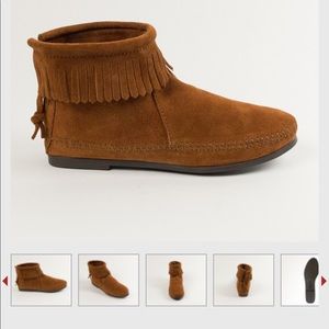 NEW Natural suede leather country boots Minnetonka